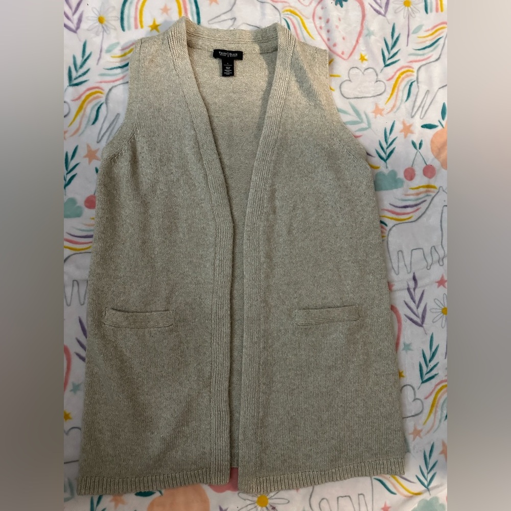 White House Black Market Tan Knit Vest‎
